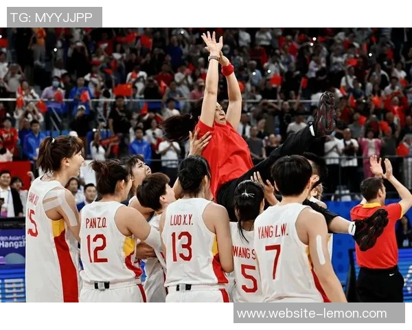 北京男篮迎战四川队全力争胜精彩对决引发球迷热议